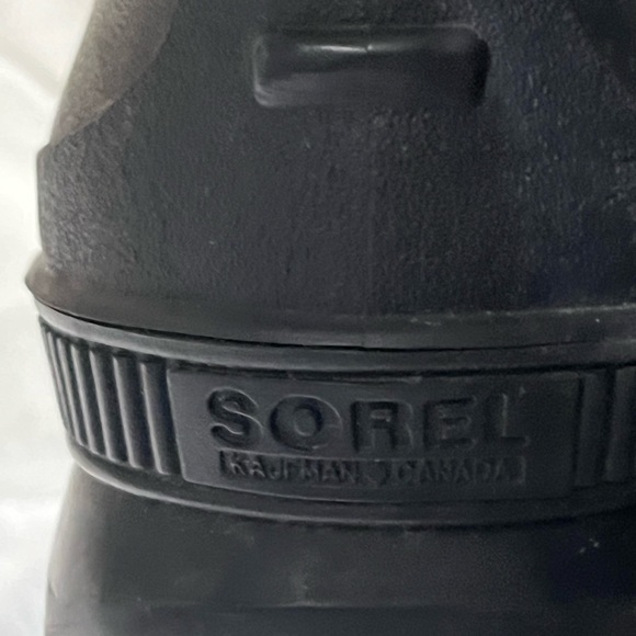 Sorel Kaufman Winter Boots. - Picture 12 of 14